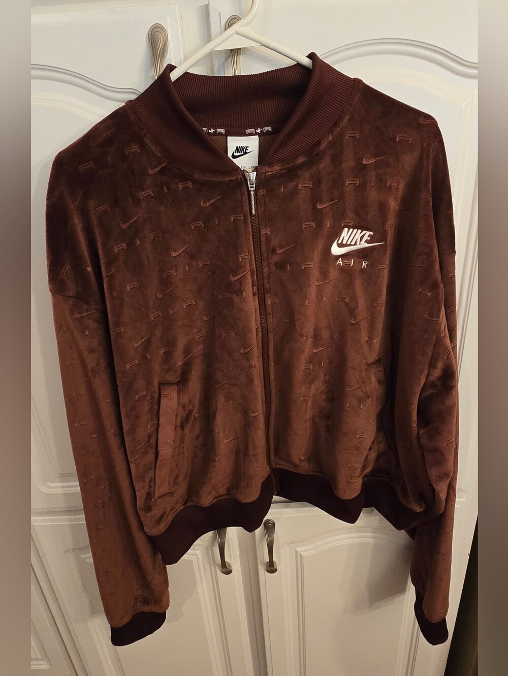 Nike Women's Air Velour Full-Zip Jacket